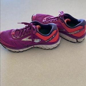 Brooks Ghost 9, size 9